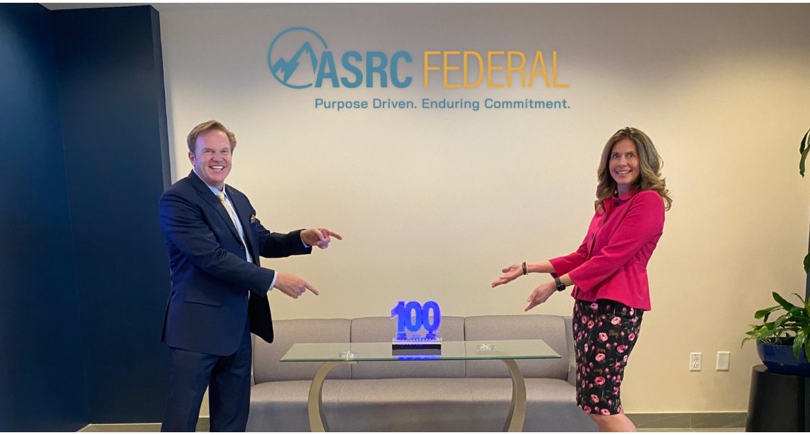 ASRC Federal President, CEO Jennifer Felix Receives First Wash100 Award From Executive Mosaic CEO Jim Garrettson