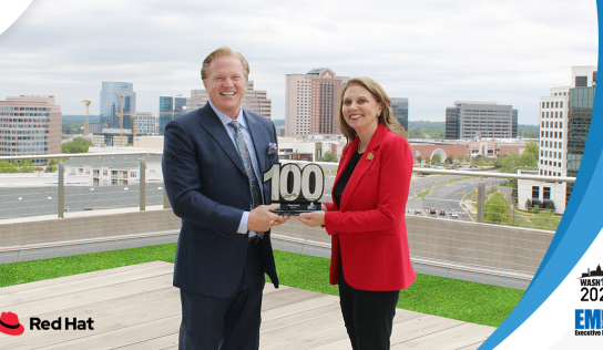 Red Hat VP & GM Clara Conti Presented 2022 Wash100 Award By Executive Mosaic CEO Jim Garrettson