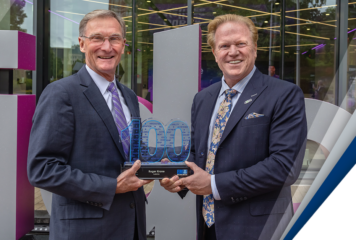 Executive Mosaic CEO Jim Garrettson Delivers 2023 Wash100 Award to Roger Krone of Leidos