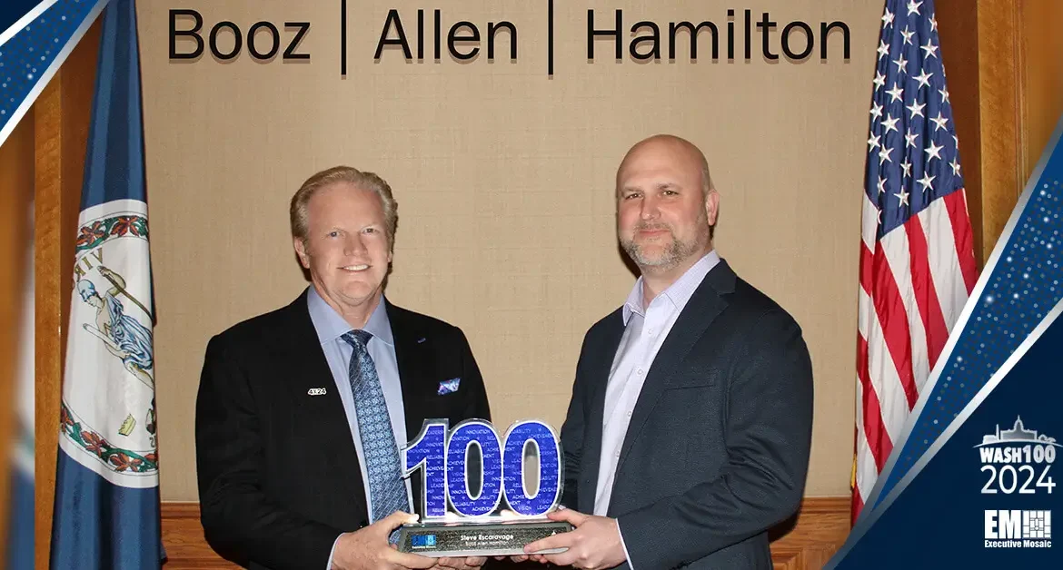 Steve Escaravage of Booz Allen Collects 2024 Wash100 Award From Jim Garrettson of Executive Mosaic